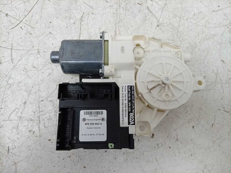 Recambio de motor elevalunas delantero derecho para audi a3 (8p1) 1.9 tdi referencia OEM IAM  8P0959802A 