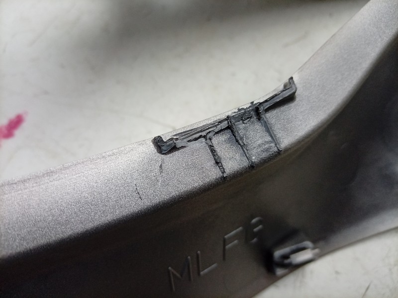 Recambio de molduras traseras para honda nt1100 referencia OEM IAM  83611MLFE800 