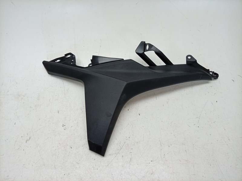 Recambio de moldura para honda nt1100 referencia OEM IAM  64321MLFE80 