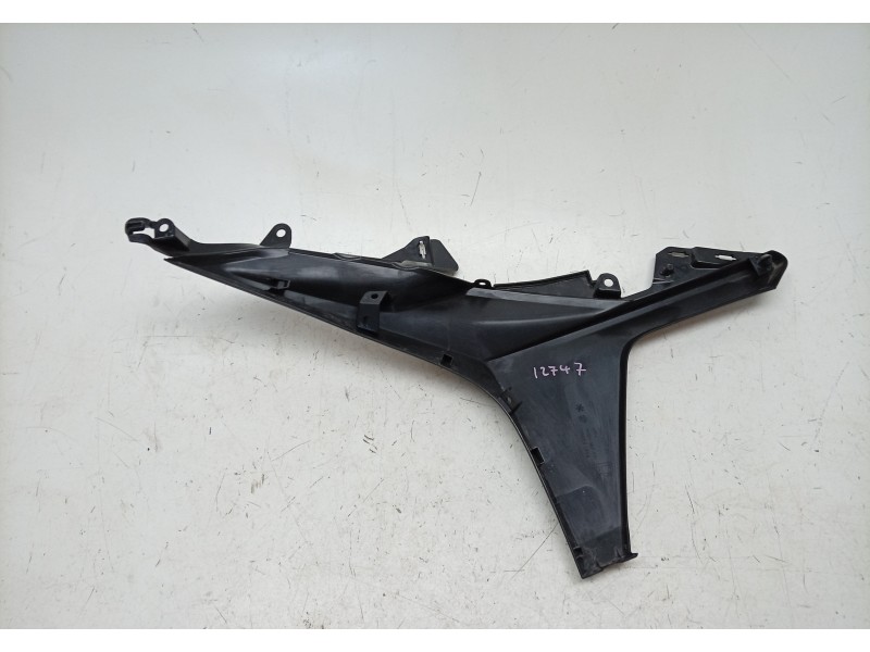 Recambio de moldura para honda nt1100 referencia OEM IAM  64321MLFE80 