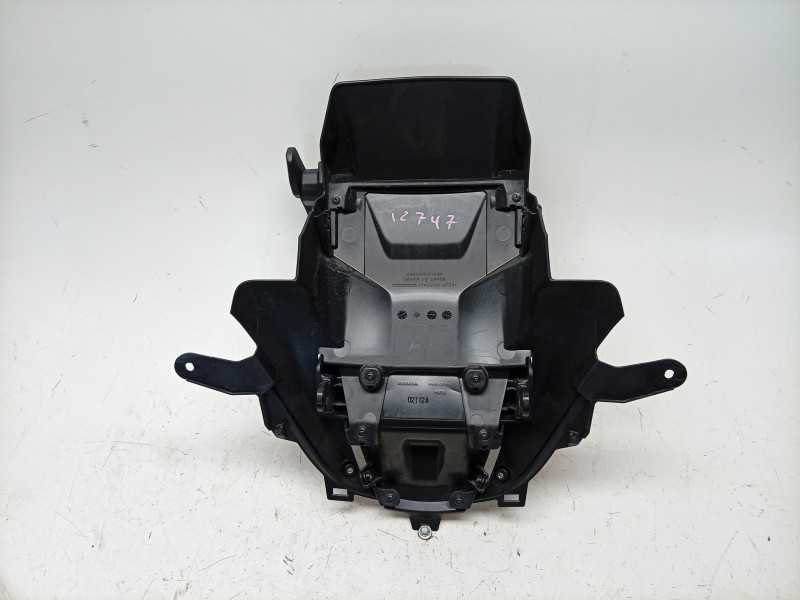 Recambio de moldura para honda nt1100 referencia OEM IAM  64750MLFE80 