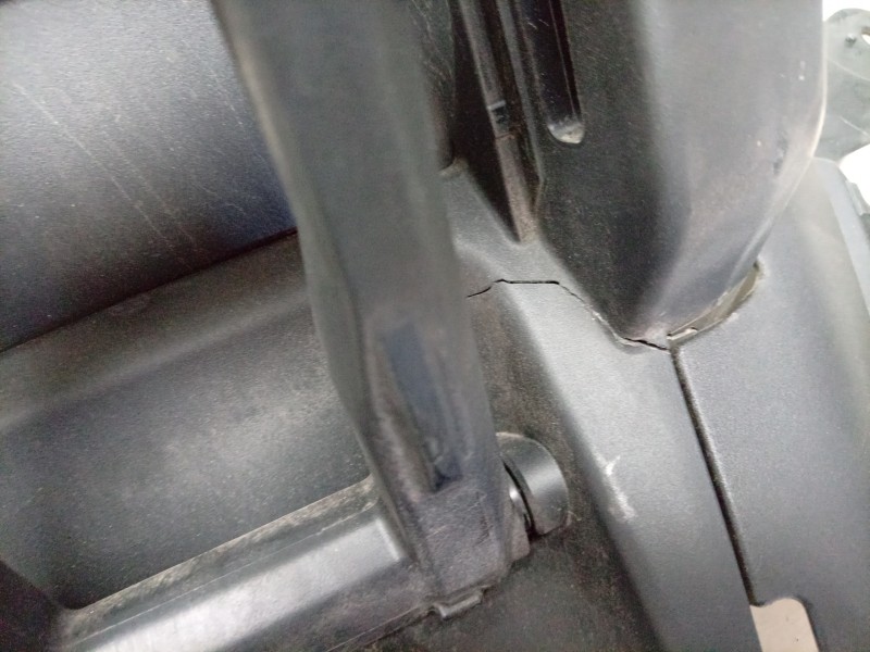 Recambio de moldura para honda nt1100 referencia OEM IAM  64750MLFE80 