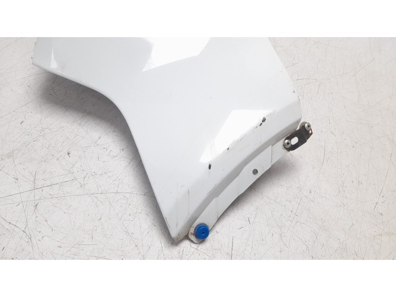 Recambio de puntera paragolpes trasera izquierda para land rover evoque referencia OEM IAM BJ3217927A  