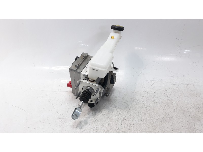 Recambio de abs para hyundai kona referencia OEM IAM 58500K4100  