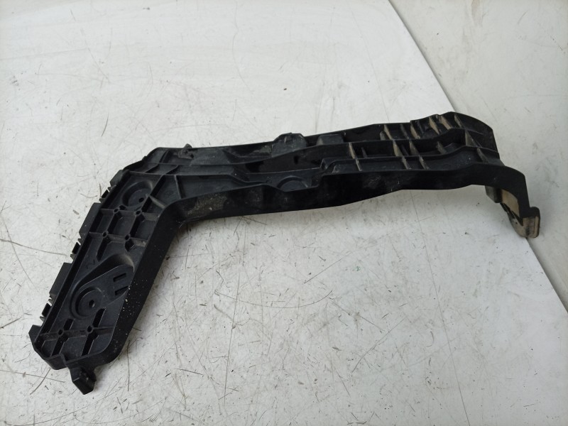 Recambio de soporte paragolpes trasero derecho para audi q2 (gab, gag) 30 tdi referencia OEM IAM  81A807254A 