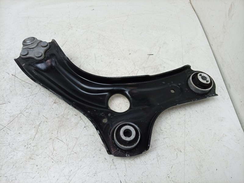 Recambio de brazo suspension inferior delantero izquierdo para renault 5 e-tech 150 referencia OEM IAM  545017850R 