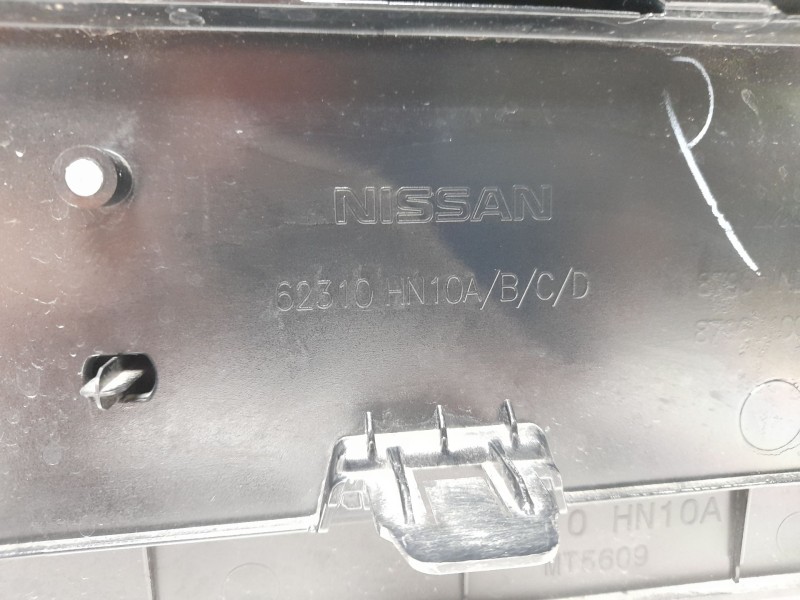 Recambio de rejilla delantera para nissan qashqai iii (j12) 1.5 vc-t referencia OEM IAM  62310HN10A 