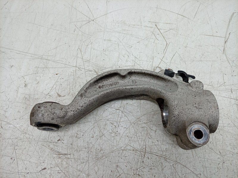 Recambio de soporte amortiguador para maserati ghibli iii (m157) 3.0 s q4 referencia OEM IAM  065138800 