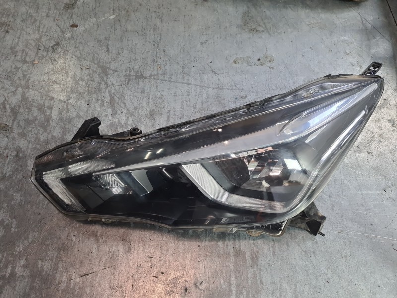 Recambio de faro derecho para nissan micra v (k14) 0.9 ig-t referencia OEM IAM  260105FF0A 