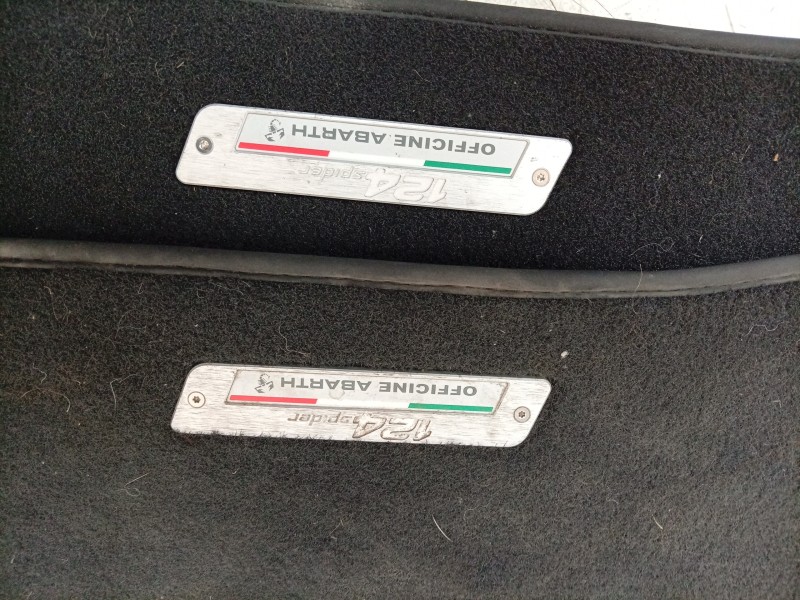 Recambio de juego alfombrillas para abarth 124 spider 1.4 (348) referencia OEM IAM  6000614464 