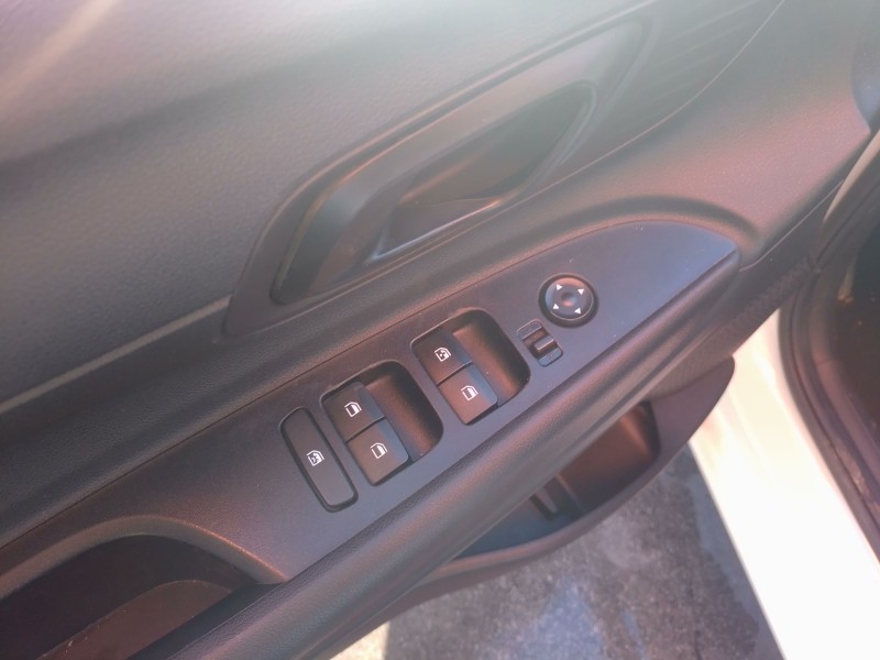 Recambio de mando elevalunas delantero izquierdo para hyundai i20 iii (bc3, bi3) 1.0 t-gdi referencia OEM IAM   
