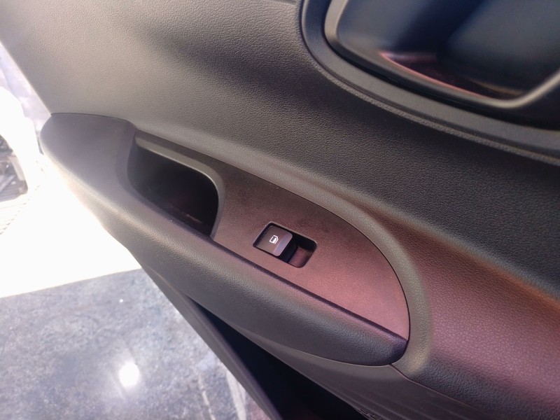 Recambio de mando elevalunas trasero izquierdo para hyundai i20 iii (bc3, bi3) 1.0 t-gdi referencia OEM IAM   