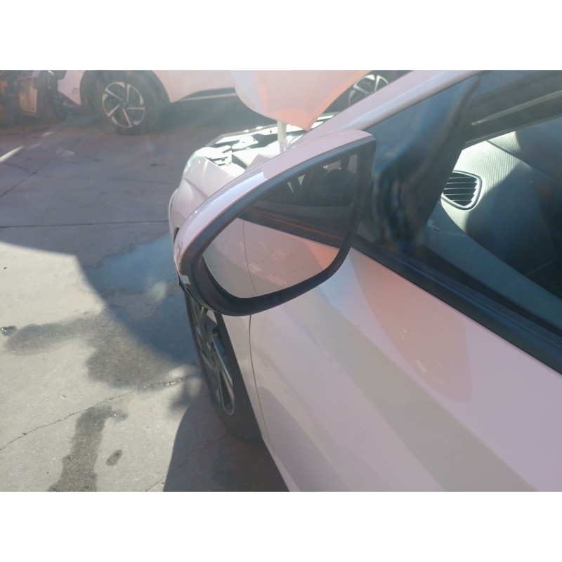 Recambio de retrovisor izquierdo para hyundai i20 iii (bc3, bi3) 1.0 t-gdi referencia OEM IAM   