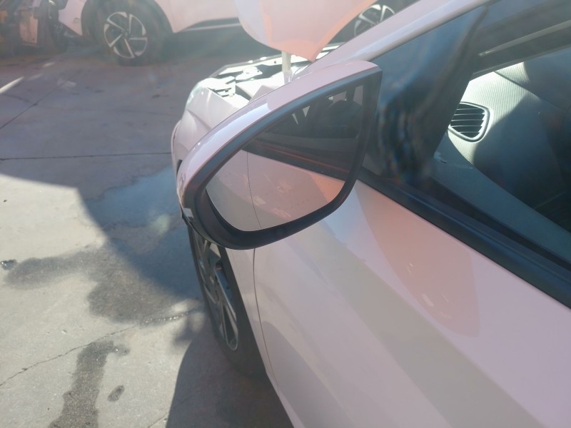 Recambio de retrovisor izquierdo para hyundai i20 iii (bc3, bi3) 1.0 t-gdi referencia OEM IAM   