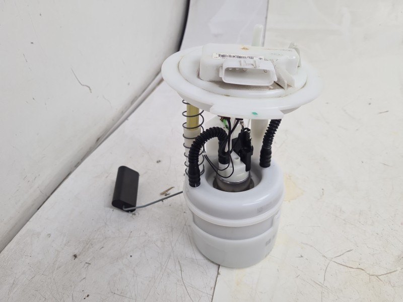 Recambio de bomba combustible para dacia sandero iii 1.0 tce 90 referencia OEM IAM  172020253R 