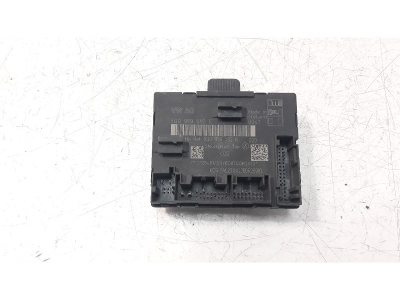 Recambio de modulo confort para audi a3 sportback (8vf) 1.6 tdi referencia OEM IAM 5Q0959592E  
