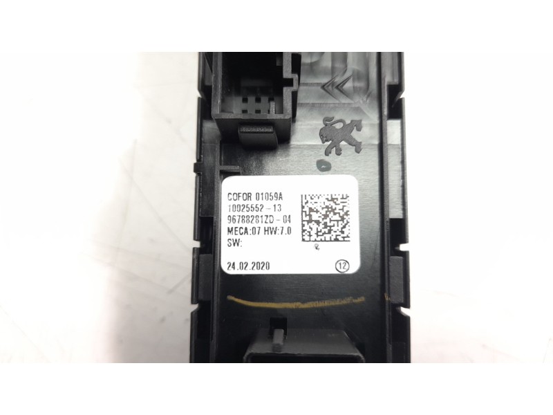 Recambio de mando elevalunas delantero izquierdo para opel corsa f 1.2 referencia OEM IAM 96788281ZD  
