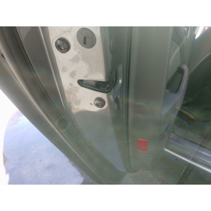 Recambio de cerradura puerta trasera izquierda para audi a3 sportback (8va, 8vf) 1.6 tdi referencia OEM IAM   