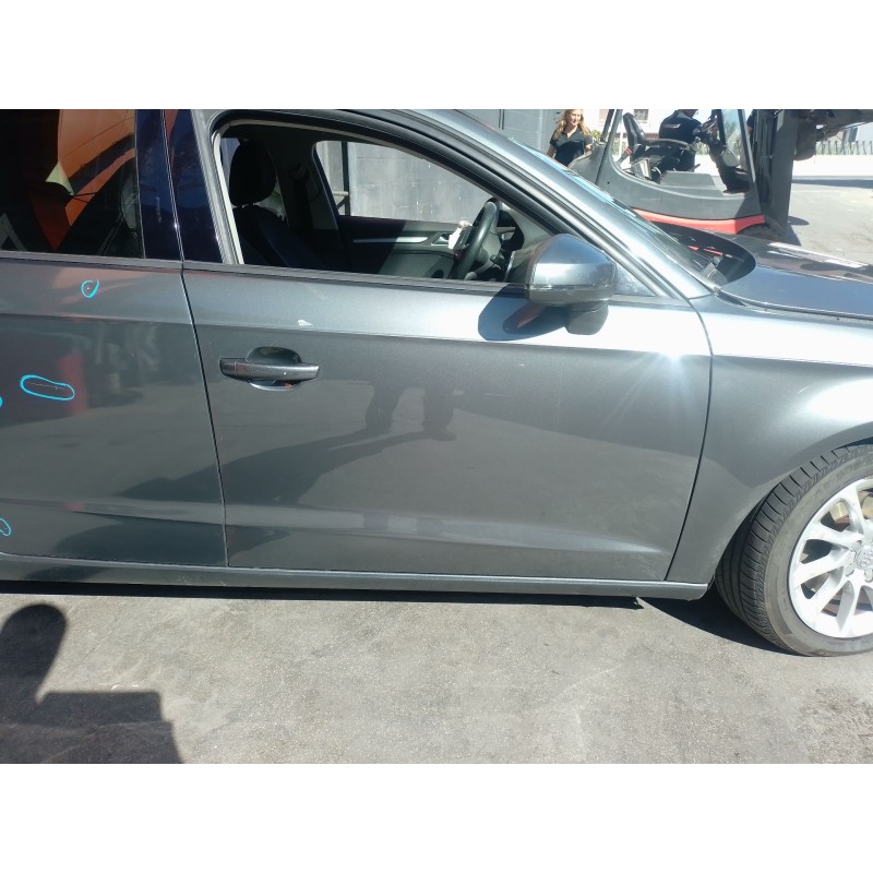 Recambio de puerta delantera derecha para audi a3 sportback (8va, 8vf) 1.6 tdi referencia OEM IAM   