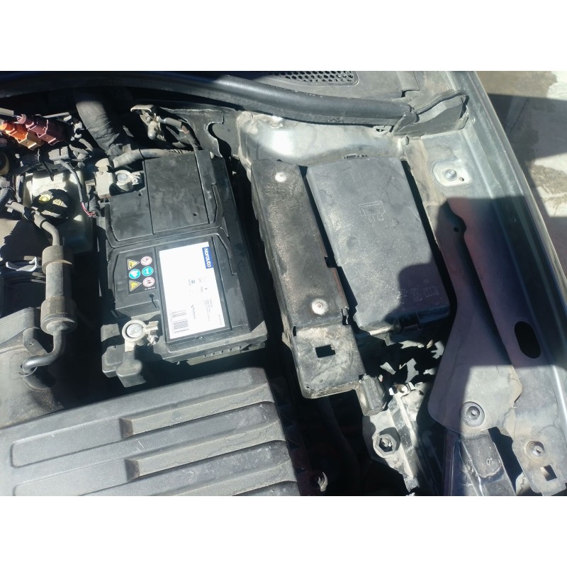 Recambio de centralita motor uce para audi a3 sportback (8va, 8vf) 1.6 tdi referencia OEM IAM   