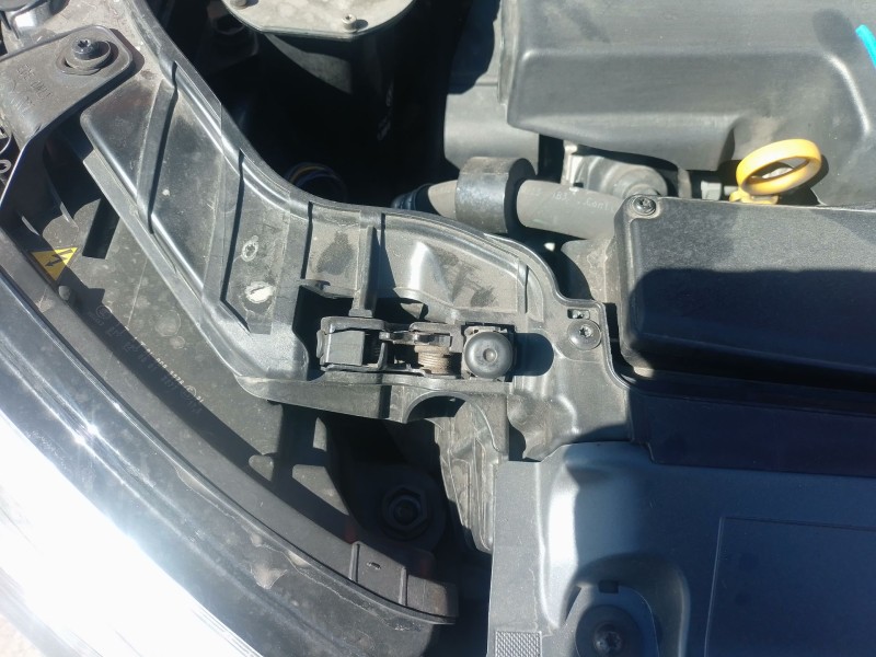 Recambio de cerradura capo para audi a3 sportback (8va, 8vf) 1.6 tdi referencia OEM IAM   