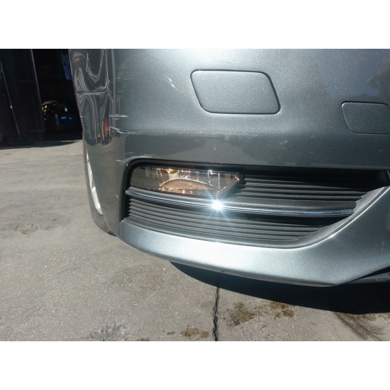 Recambio de faro antiniebla derecho para audi a3 sportback (8va, 8vf) 1.6 tdi referencia OEM IAM   