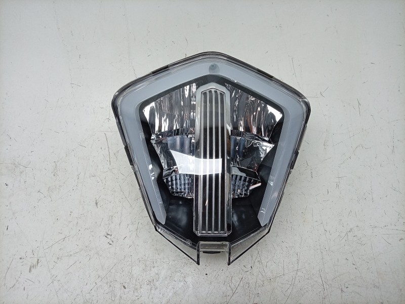 Recambio de faro delantero para ktm 890 smt referencia OEM IAM  A61014001000 