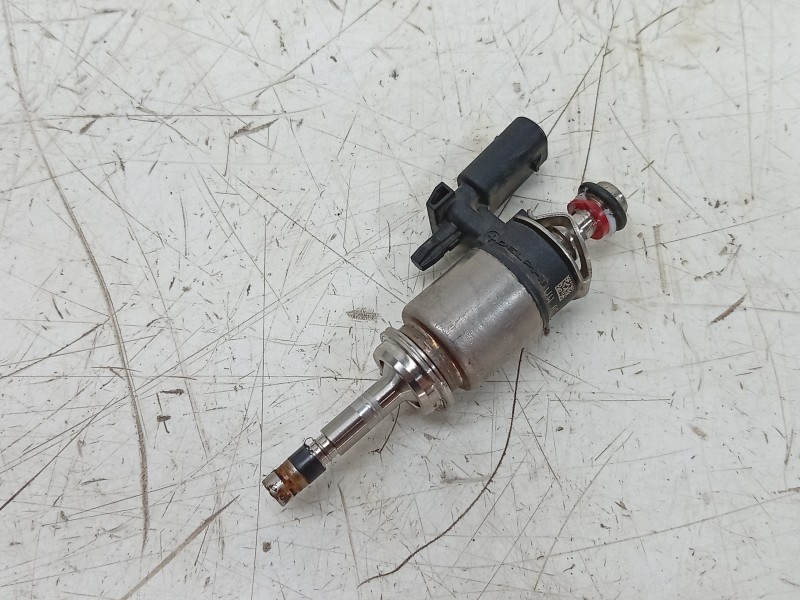 Recambio de inyector para volkswagen t-roc (a11, d11) 1.5 tsi referencia OEM IAM 01400200920 04E906036AD 