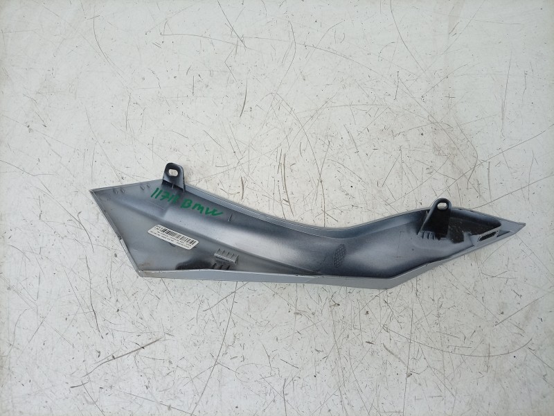 Recambio de moldura para bmw f 900 r f 900 r referencia OEM IAM  46638403868 