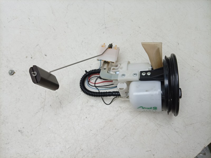 Recambio de bomba combustible para bmw f 900 r f 900 r referencia OEM IAM  982918301 