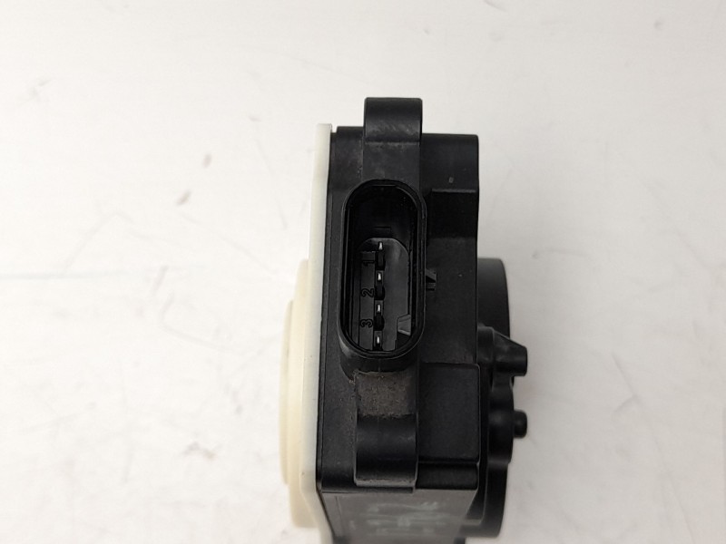 Recambio de motor apertura trampilla para bmw 4 descapotable (g23, g83) 420 d mild-hybrid referencia OEM IAM  9881645 