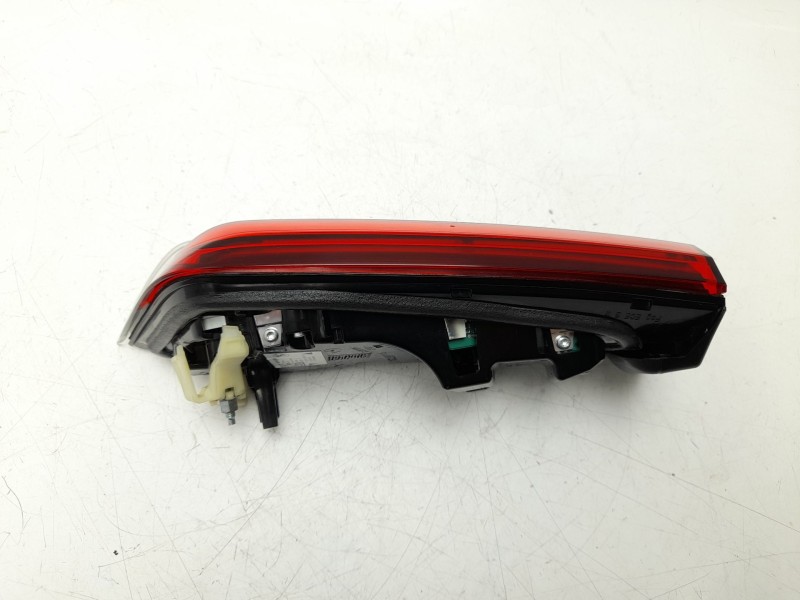 Recambio de piloto trasero derecho interior para bmw 3 touring m3 competition xdrive referencia OEM IAM  63215A3BC62 