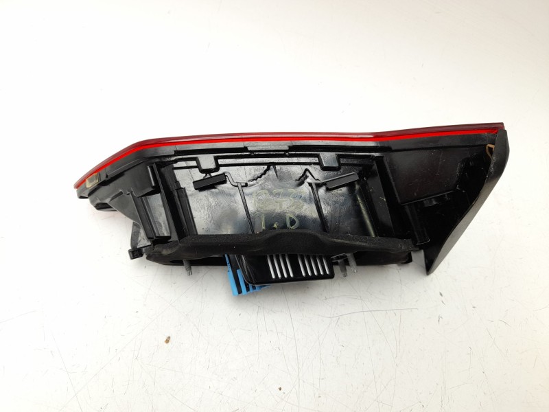 Recambio de piloto trasero derecho interior para volkswagen t-roc (a11, d11) 1.0 tsi referencia OEM IAM  2GA945094B 