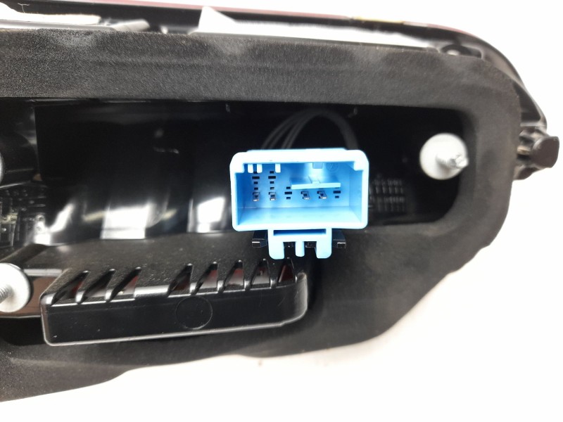 Recambio de piloto trasero derecho interior para volkswagen t-roc (a11, d11) 1.0 tsi referencia OEM IAM  2GA945094B 