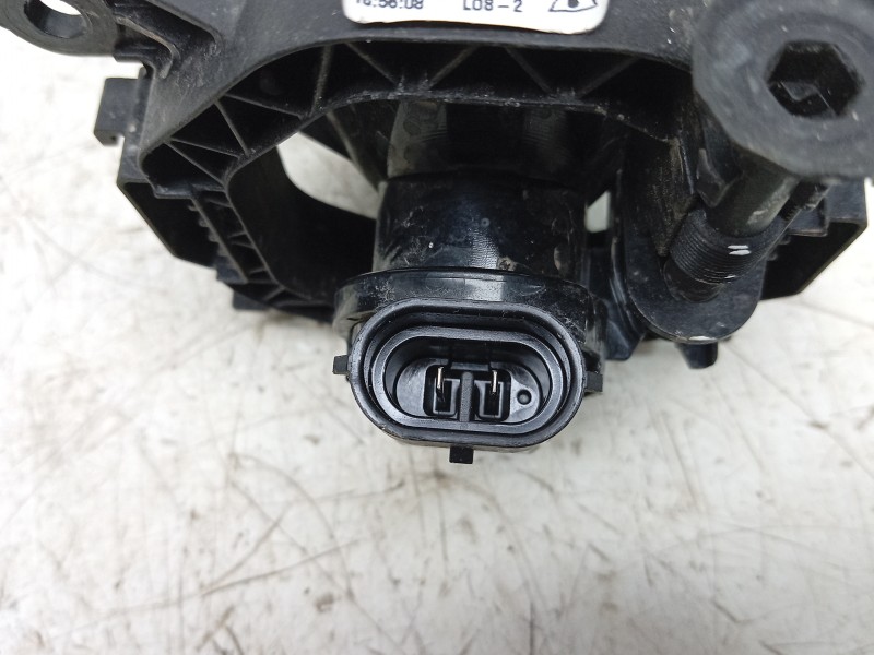 Recambio de faro antiniebla derecho para dacia sandero iii 1.0 tce 90 referencia OEM IAM  261500097R 10119960006/2370103/1322618