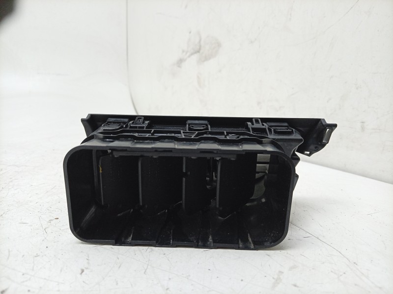 Recambio de aireador derecho para renault express furgón/monospace 1.5 blue dci 75 (f6aa) referencia OEM IAM  687607999R 