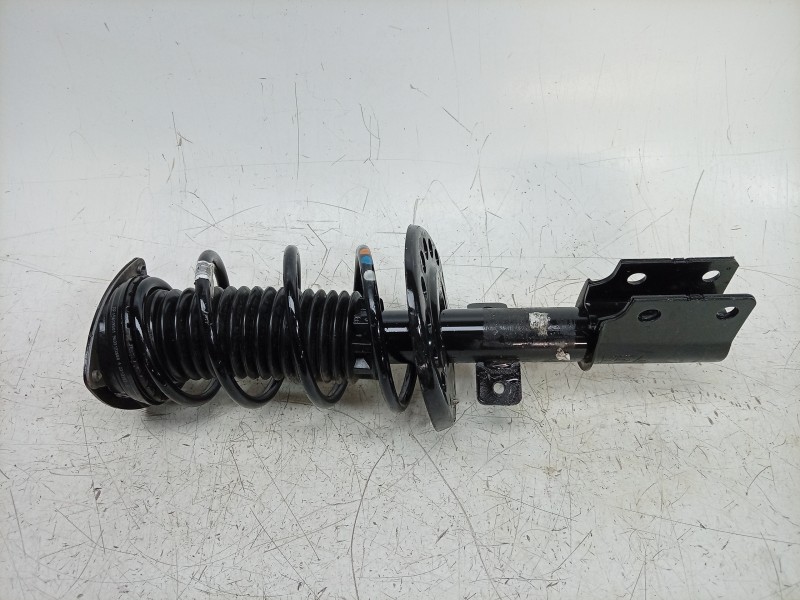 Recambio de amortiguador delantero izquierdo para peugeot 308 sw iii (fc_, fj_, fr_, f4_, fn_) bluehdi 130 (fcyhzl, fcyhzt) refe