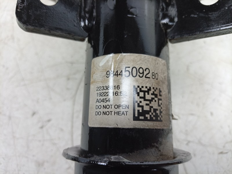Recambio de amortiguador delantero izquierdo para peugeot 308 sw iii (fc_, fj_, fr_, f4_, fn_) bluehdi 130 (fcyhzl, fcyhzt) refe