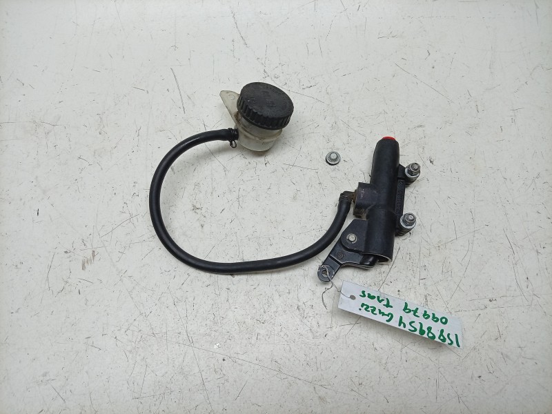 Recambio de bomba freno trasera para guzzi nevada nevada 750 referencia OEM IAM  AP8133643 