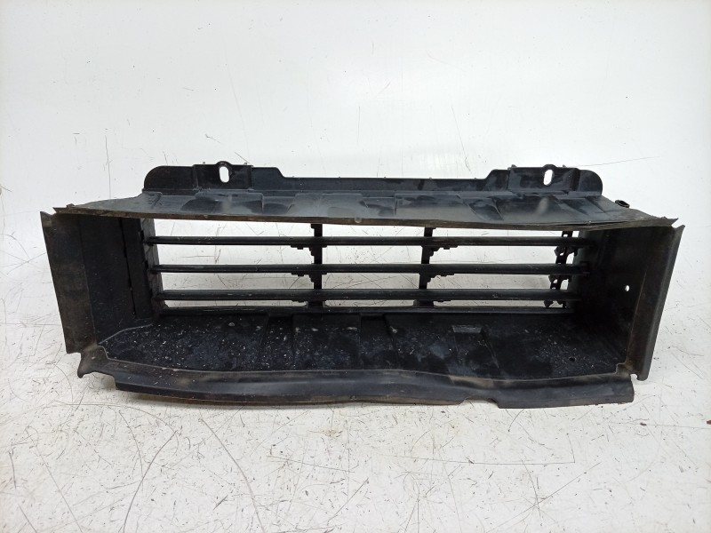 Recambio de canalizador de aire para dacia sandero iii 1.0 tce 90 referencia OEM IAM  214F60895R 