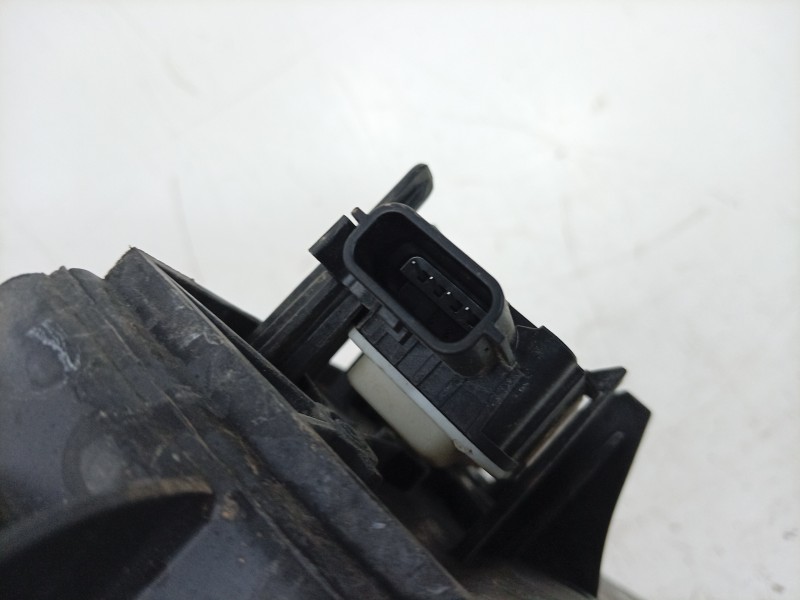 Recambio de canalizador de aire para dacia sandero iii 1.0 tce 90 referencia OEM IAM  214F60895R 