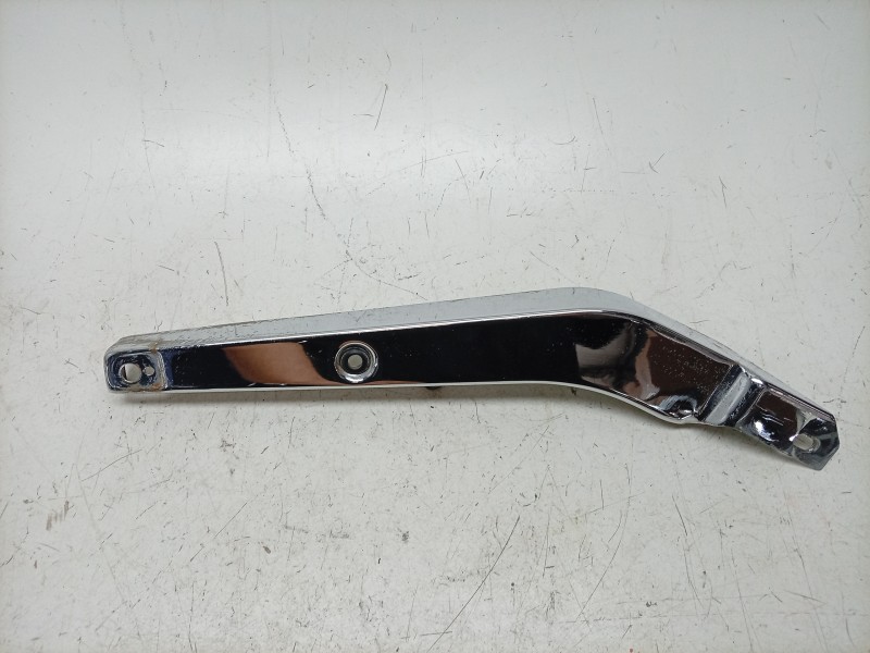 Recambio de moldura para guzzi nevada nevada 750 referencia OEM IAM  GU32457860 