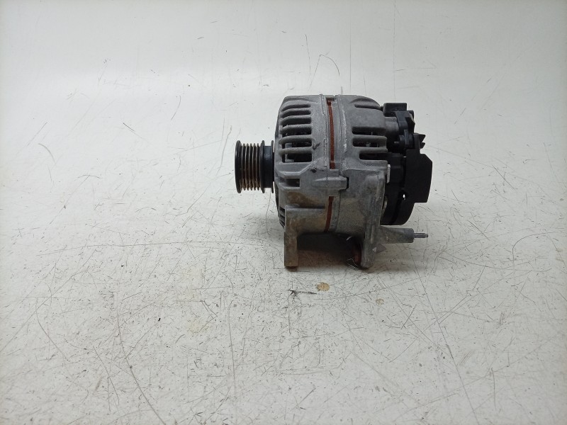 Recambio de alternador para seat ibiza iii (6l1) 1.4 16v referencia OEM IAM  037903025M ALF040201BS/ALF040201HQ/ALF780351VL