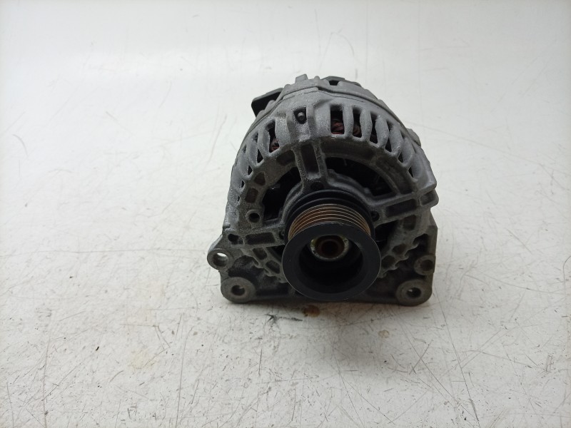 Recambio de alternador para seat ibiza iii (6l1) 1.4 16v referencia OEM IAM  037903025M ALF040201BS/ALF040201HQ/ALF780351VL