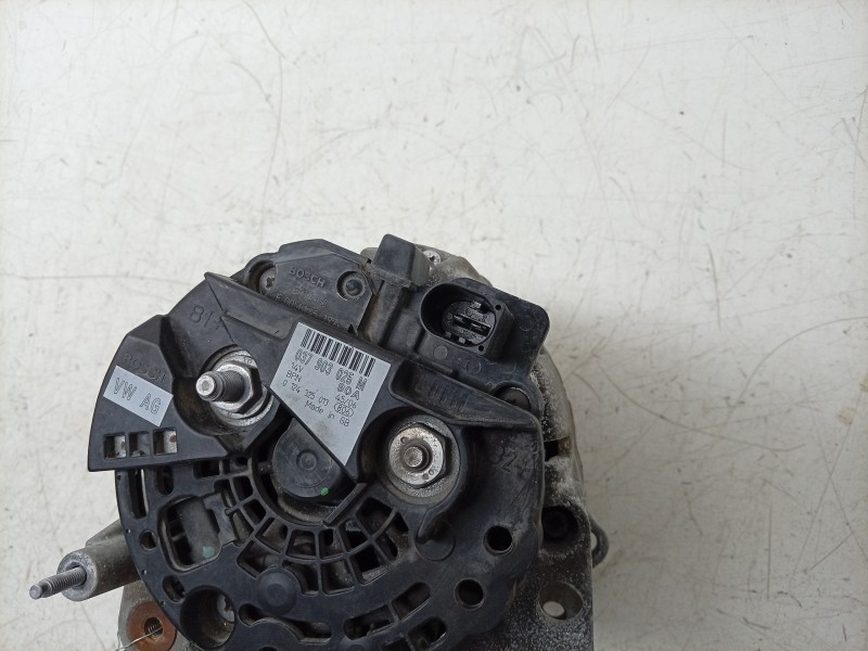 Recambio de alternador para seat ibiza iii (6l1) 1.4 16v referencia OEM IAM  037903025M ALF040201BS/ALF040201HQ/ALF780351VL