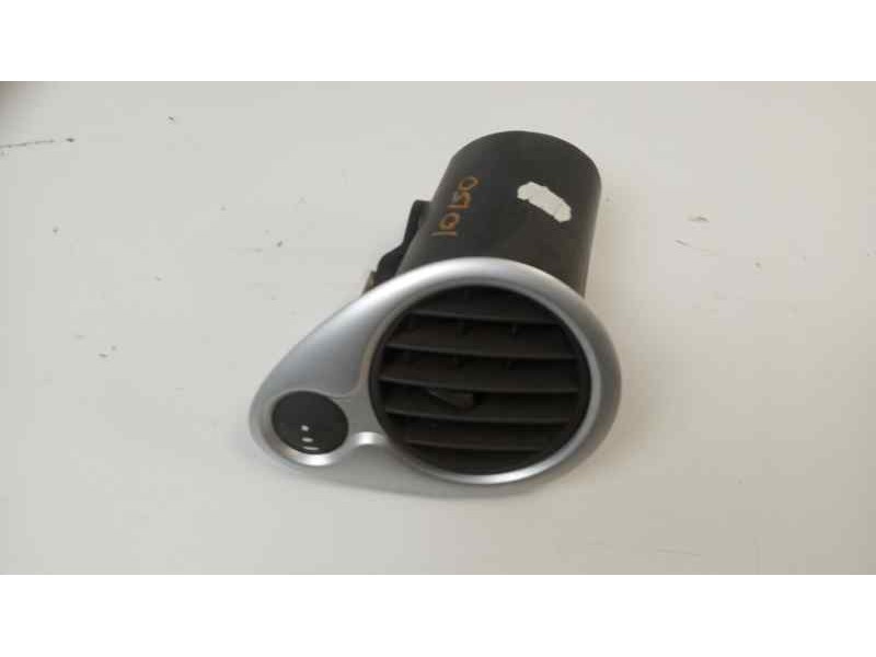 Recambio de rejilla aireadora para renault clio iii dynamique referencia OEM IAM 220410AN  