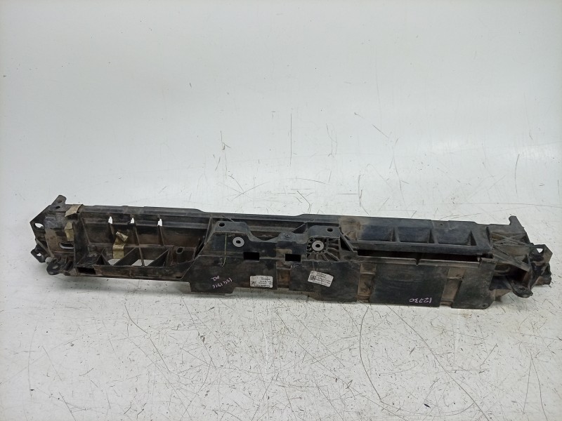 Recambio de travesaño superior para peugeot 308 sw iii (fc_, fj_, fr_, f4_, fn_) bluehdi 130 (fcyhzl, fcyhzt) referencia OEM IAM