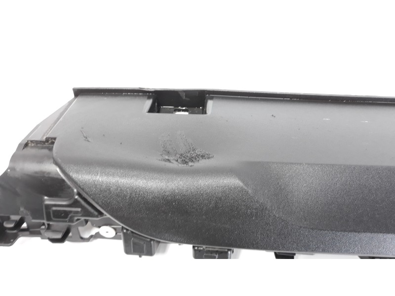 Recambio de estribos laterales para dacia duster ii essential referencia OEM IAM 764260493R  