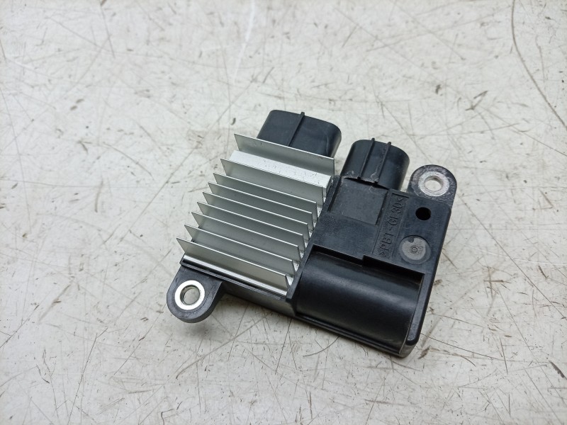 Recambio de rele electroventiladores para toyota yaris (_p21_, _pa1_, _ph1_) 1.5 hybrid (mxph11) referencia OEM IAM  89257499300