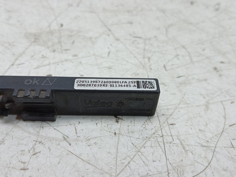 Recambio de amplificador de antena para peugeot 308 sw iii (fc_, fj_, fr_, f4_, fn_) bluehdi 130 (fcyhzl, fcyhzt) referencia OEM